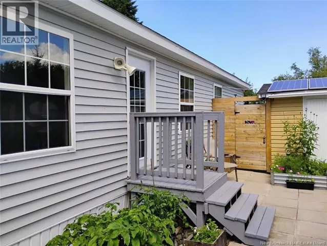 35 Fourth Avenue, Pointe-Du-Chêne, New Brunswick E4P4H4