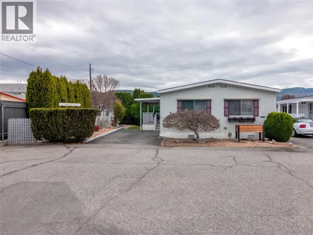 999 Burnaby Avenue Unit# 9, Penticton, British Columbia V2A1G7