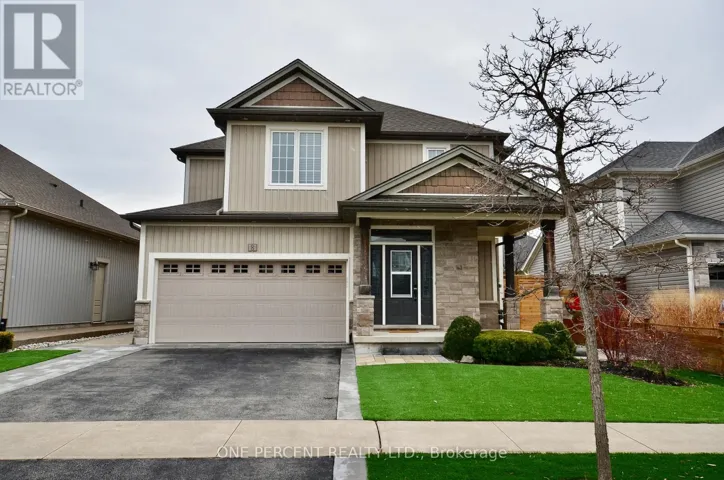 8 MOES CRESCENT, St. Catharines (Port Weller), Ontario L2M0B1