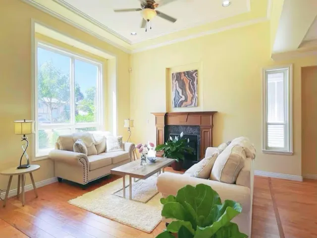 6194 175A STREET, Surrey, British Columbia V3S4B7