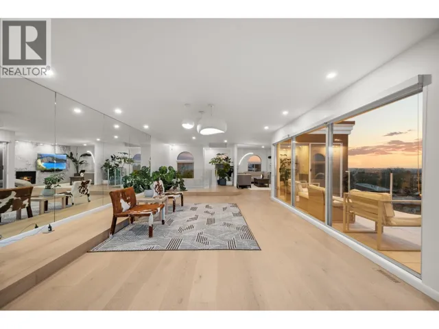 4863 CAMBRIDGE STREET, Burnaby, British Columbia V5C1H9