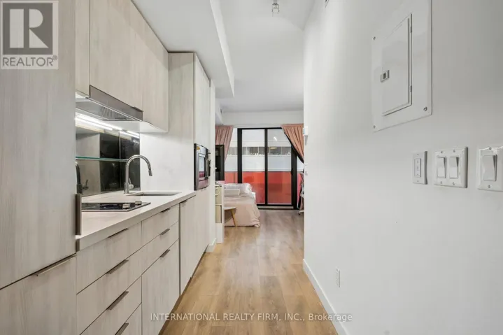 1307 - 215 QUEEN ESTATES W, Toronto (Waterfront Communities), Ontario M5V0P5