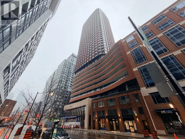 3315 - 180 FRONT STREET E, Toronto (Moss Park), Ontario M5A0A9