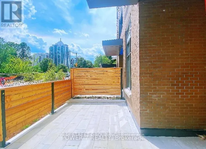 D112 - 8 BEVERLEY GLEN BOULEVARD N, Vaughan (Beverley Glen), Ontario L4J0L5