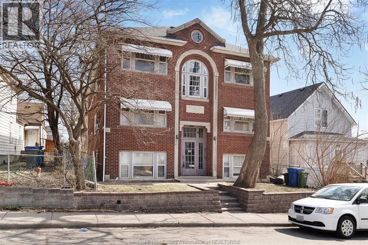 476 Parent Unit# 7, Windsor, Ontario N8M3S1