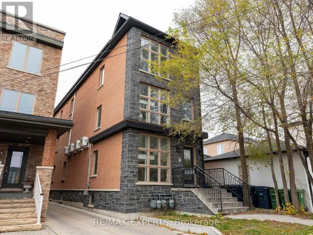 2 HYDE AVENUE, Toronto (Keelesdale-Eglinton West), Ontario M6M1J3