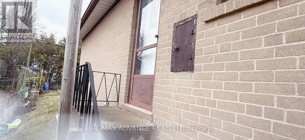 BSMT - 12 DALEENA DRIVE, Toronto (Parkwoods-Donalda), Ontario M3A2L7