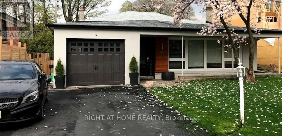 8 ALONZO ROAD, Toronto (Willowdale West), Ontario M2R1T5