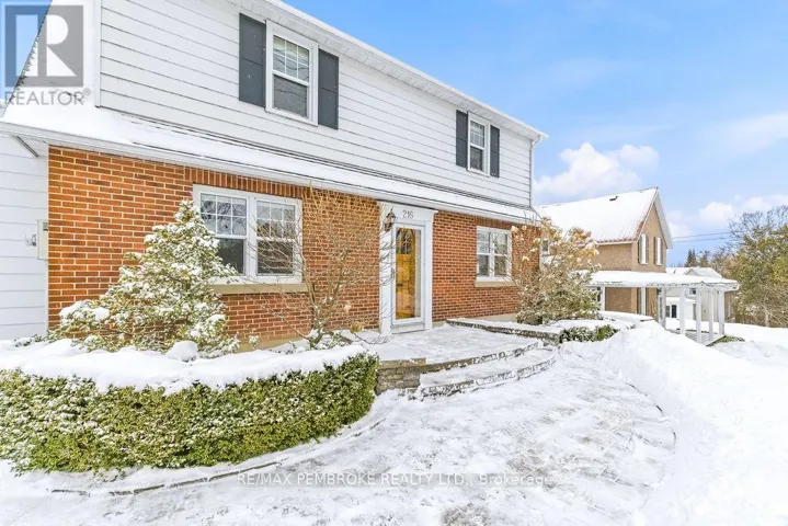 216 METCALFE STREET, Pembroke, Ontario K8A2V7