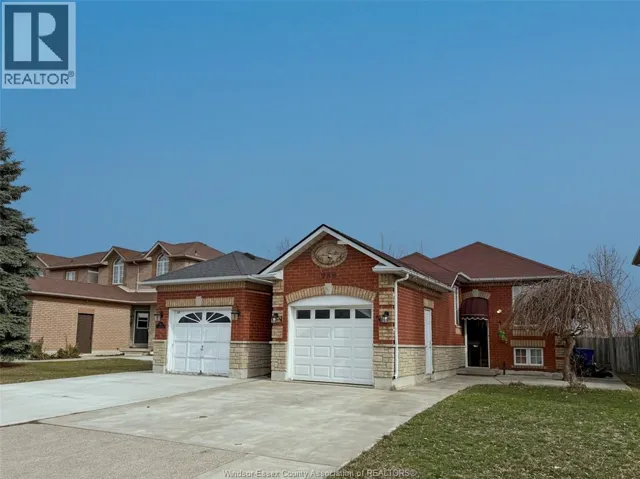 986 LEMONWOOD CRESCENT, Windsor, Ontario N9G2E7