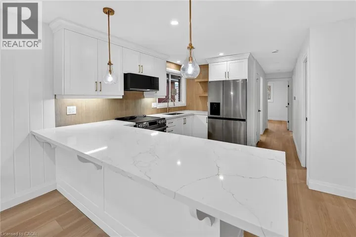 7 CROSTHWAITE Avenue S, Hamilton, Ontario L8K2T7