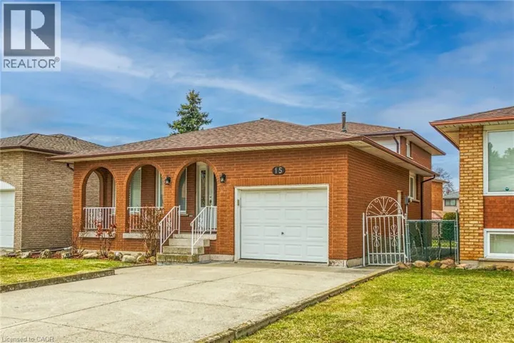 15 FAIRINGTON Crescent, Hamilton, Ontario L8E3N3