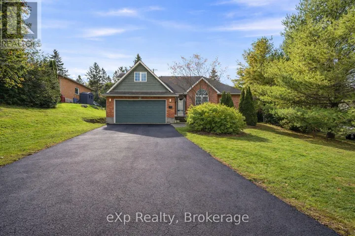 32 DICKINSON COURT, Centre Wellington (Elora/Salem), Ontario N0B1S0