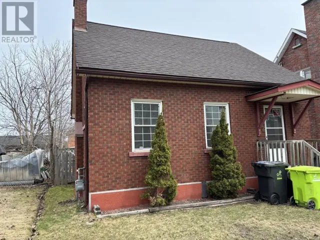 302 Sixth AVE, Sault Ste. Marie, Ontario P6C4K8