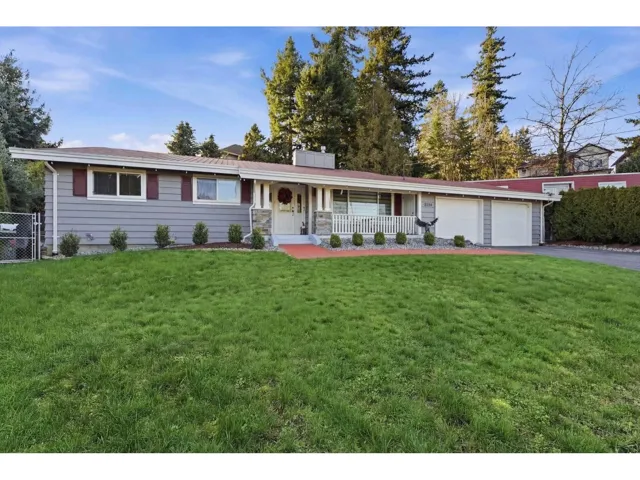 2435 RIDEAU STREET, Abbotsford, British Columbia V2T3N3