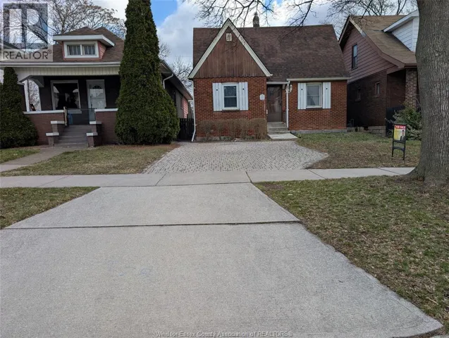 708 PARTINGTON AVENUE, Windsor, Ontario N9B2N7