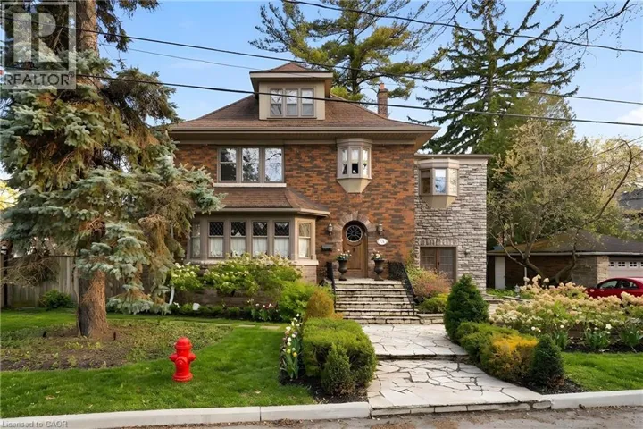 74 OAK KNOLL Drive, Hamilton, Ontario L8S4C4