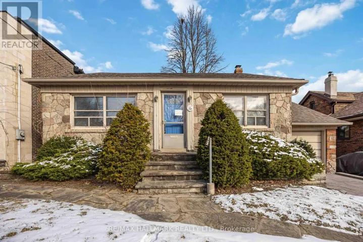 16 BERMUDA AVENUE, Toronto (Stonegate-Queensway), Ontario M8Y2P5