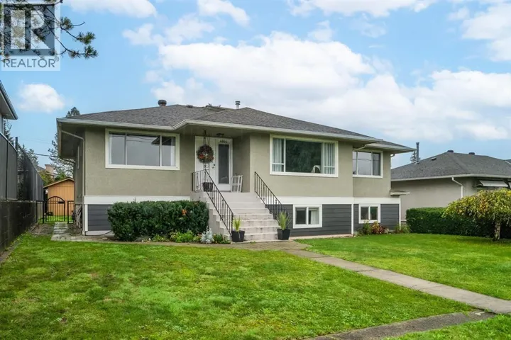 4664 ROYAL OAK AVE, Burnaby, British Columbia V5G3M5