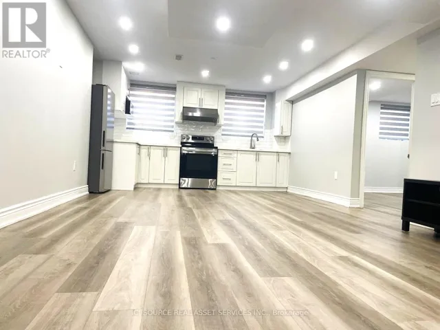 LOWER - 142 YATES DRIVE, Milton (CB Cobban), Ontario L9E1S7