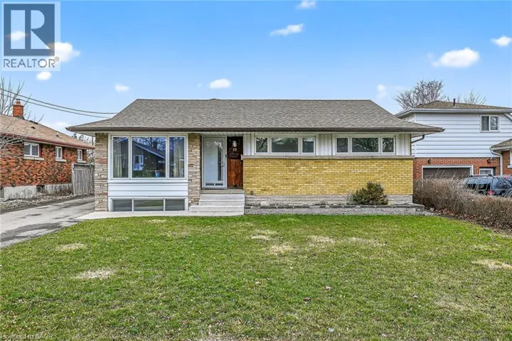 19 BURFIELD Avenue, Hamilton, Ontario L8T2J8
