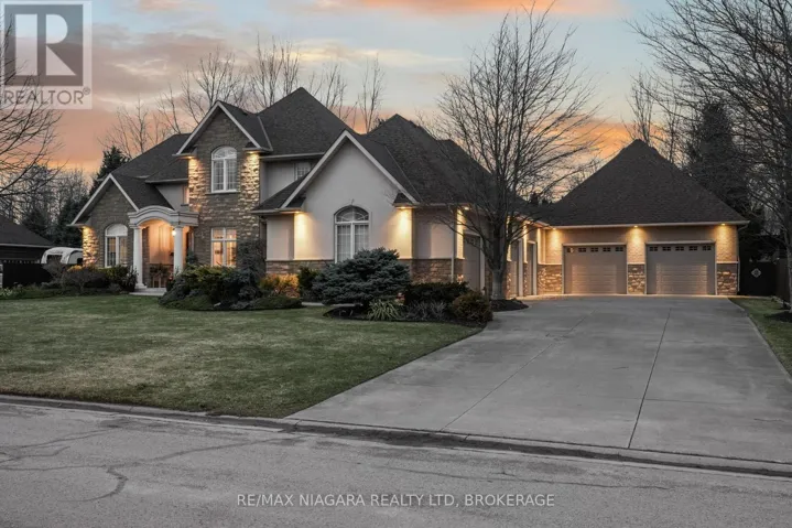 6775 DOMENIC CRESCENT, Niagara Falls (Stamford), Ontario L2J4L5
