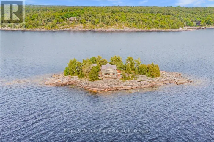 1 THREE TREE ISLAND, McDougall, Ontario P0G1G0