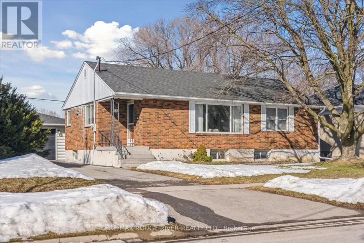 112 WELLINGTON AVENUE W, Oshawa (Lakeview), Ontario L1H3X9