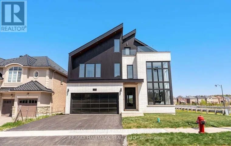 88 COSFORD STREET, Aurora, Ontario L4G0G6