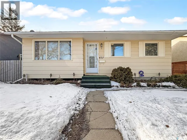 437 Douglas CRESCENT, Saskatoon, Saskatchewan S7L4T6