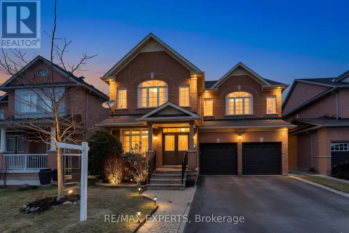 13 VILLAGEWOOD STREET, Brampton (Bram East), Ontario L6P2C3