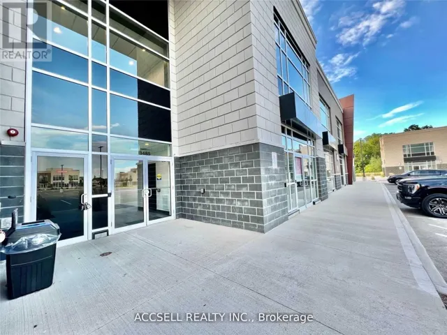 213 - 3485 REBECCA STREET, Oakville (QE Queen Elizabeth), Ontario L6L6X9