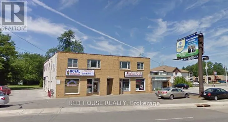 UNIT 4 - 3857 HOWARD AVENUE, Windsor, Ontario N9G1N6
