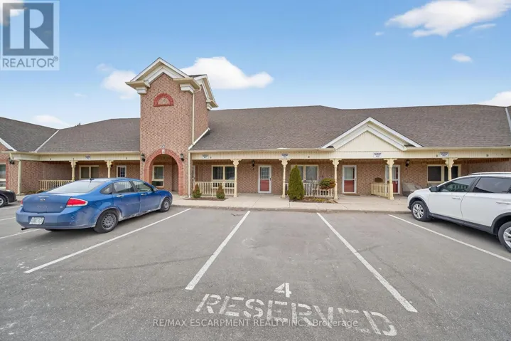 4 - 60 NATALIA AVENUE, Hamilton (Twenty Place), Ontario L0R1W0
