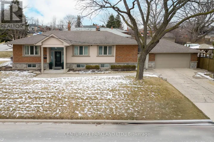 45 DEEVALE ROAD, Toronto (Downsview-Roding-CFB), Ontario M3M1Z4