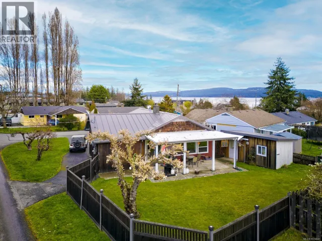 1588 Charlotte St, Crofton, British Columbia V0R1R0