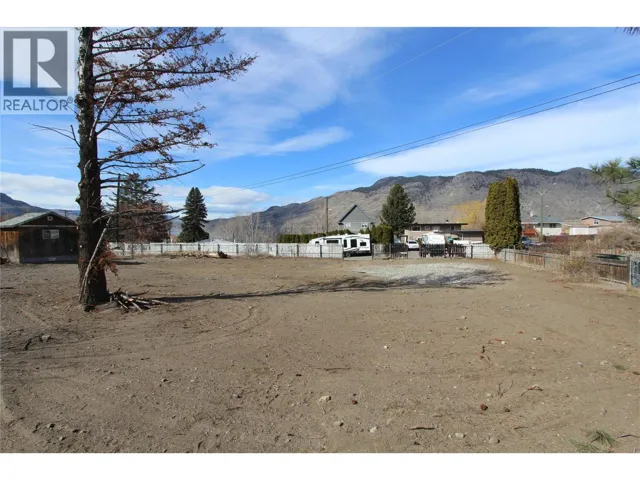 7114 Hillcrest Drive, Kamloops, British Columbia V0k2J0
