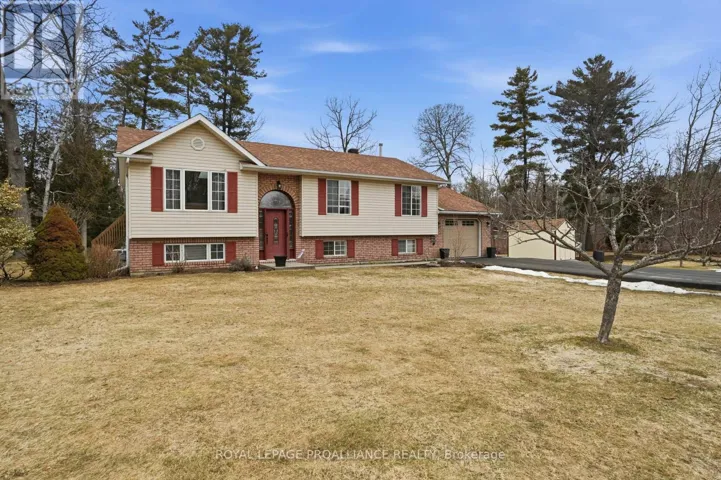 72 GLENBURNIE ROAD, Quinte West (Murray Ward), Ontario K8V5P4