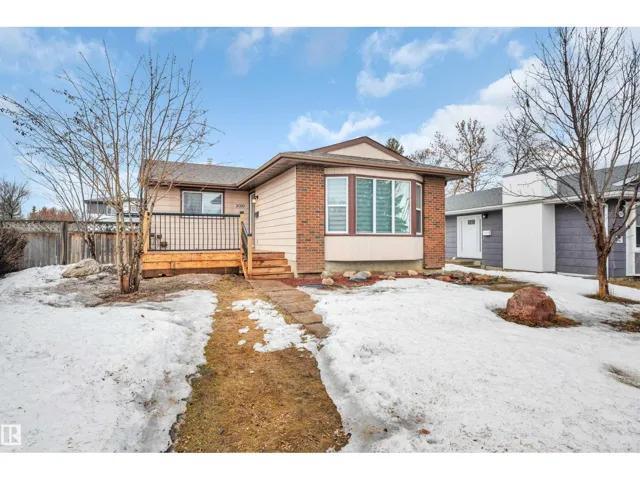 2010 46 ST NW, Edmonton, Alberta T6L2T5