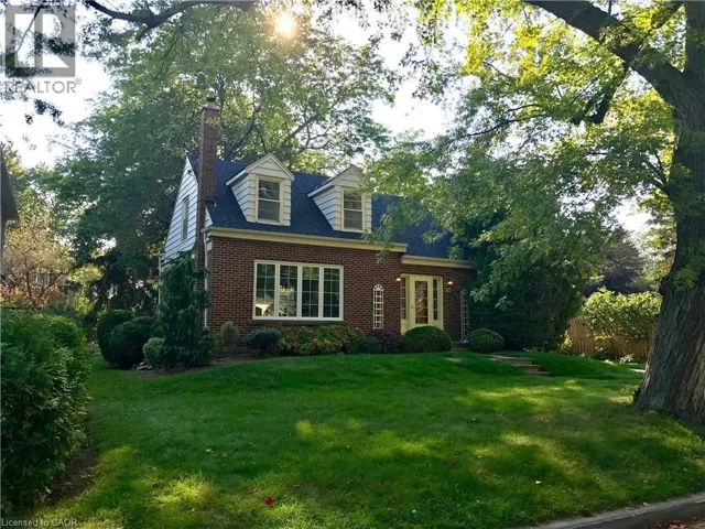 252 POMONA Avenue, Burlington, Ontario L7N1T1