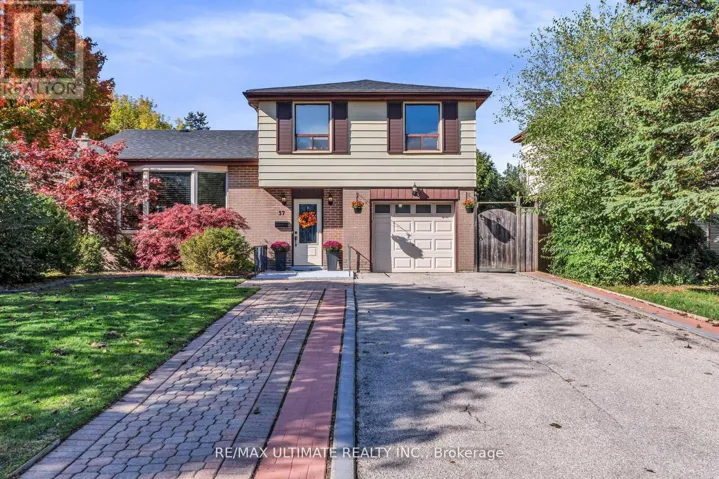 37 BANBURY COURT, Brampton (Avondale), Ontario L6T1Y9