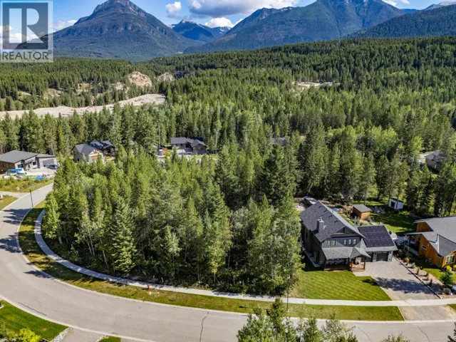 1520 Quartz Crescent, Golden, British Columbia V0A1H0