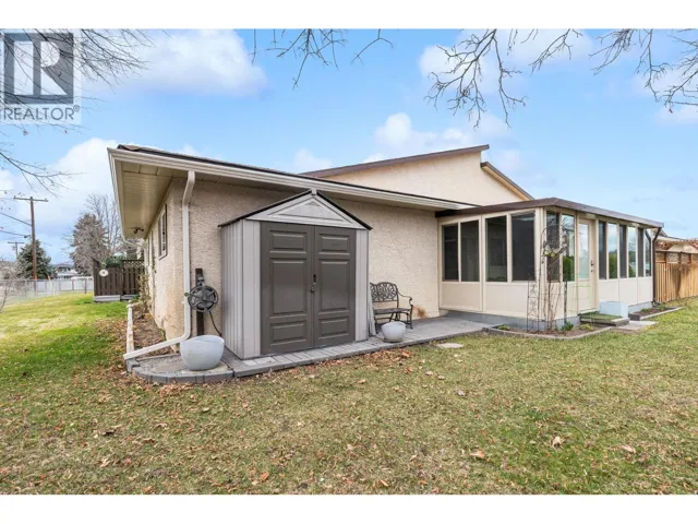 200 Gerstmar Road Unit# 16, Kelowna, British Columbia V1X4A7