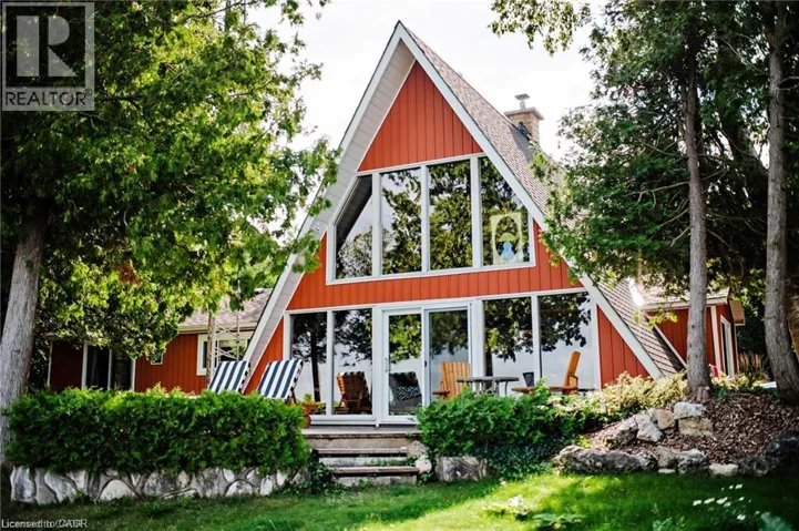 68 PARKER ISLAND Road, Lions Head, Ontario N0H1W0