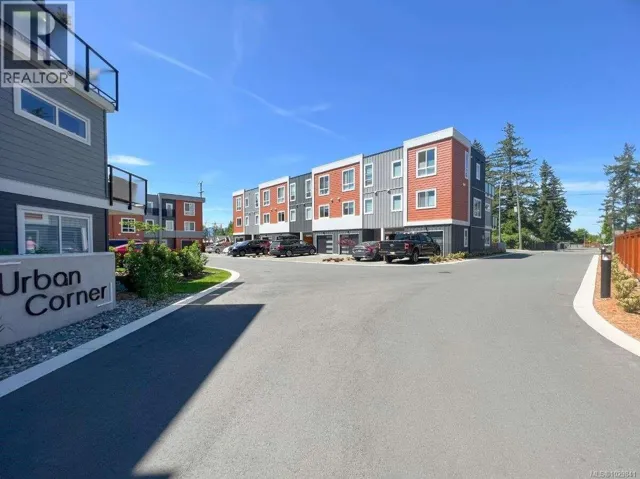 11 2310 Guthrie Rd, Comox, British Columbia V9M0C6