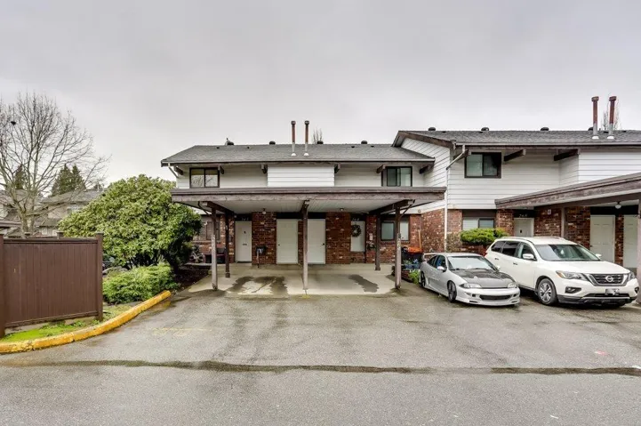 263 7493 140 STREET, Surrey, British Columbia V3W6G5