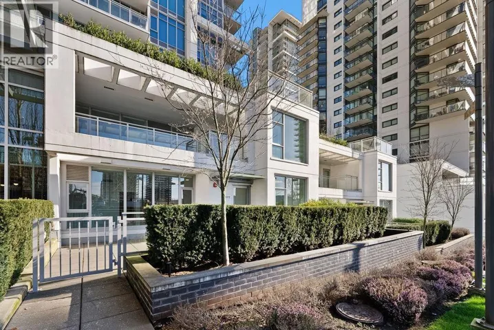 TH02 2288 ALPHA AVENUE, Burnaby, British Columbia V5C0L9