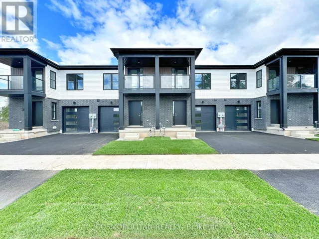 22 MARINA PLACE, Welland (Lincoln/Crowland), Ontario L3B0N7