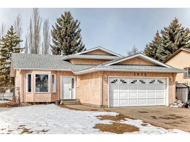 1832 42 ST NW, Edmonton, Alberta T6L3H5