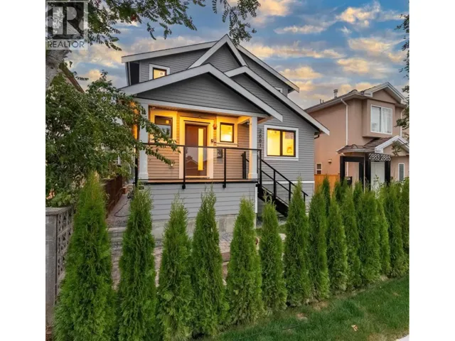 2881 E GEORGIA STREET, Vancouver, British Columbia V5K2K3